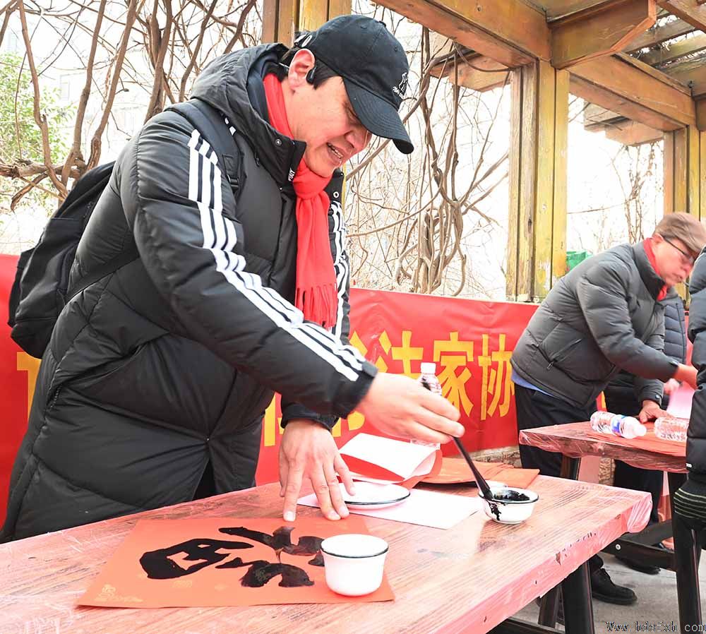 ������Э����ӭ���������߽������������³�