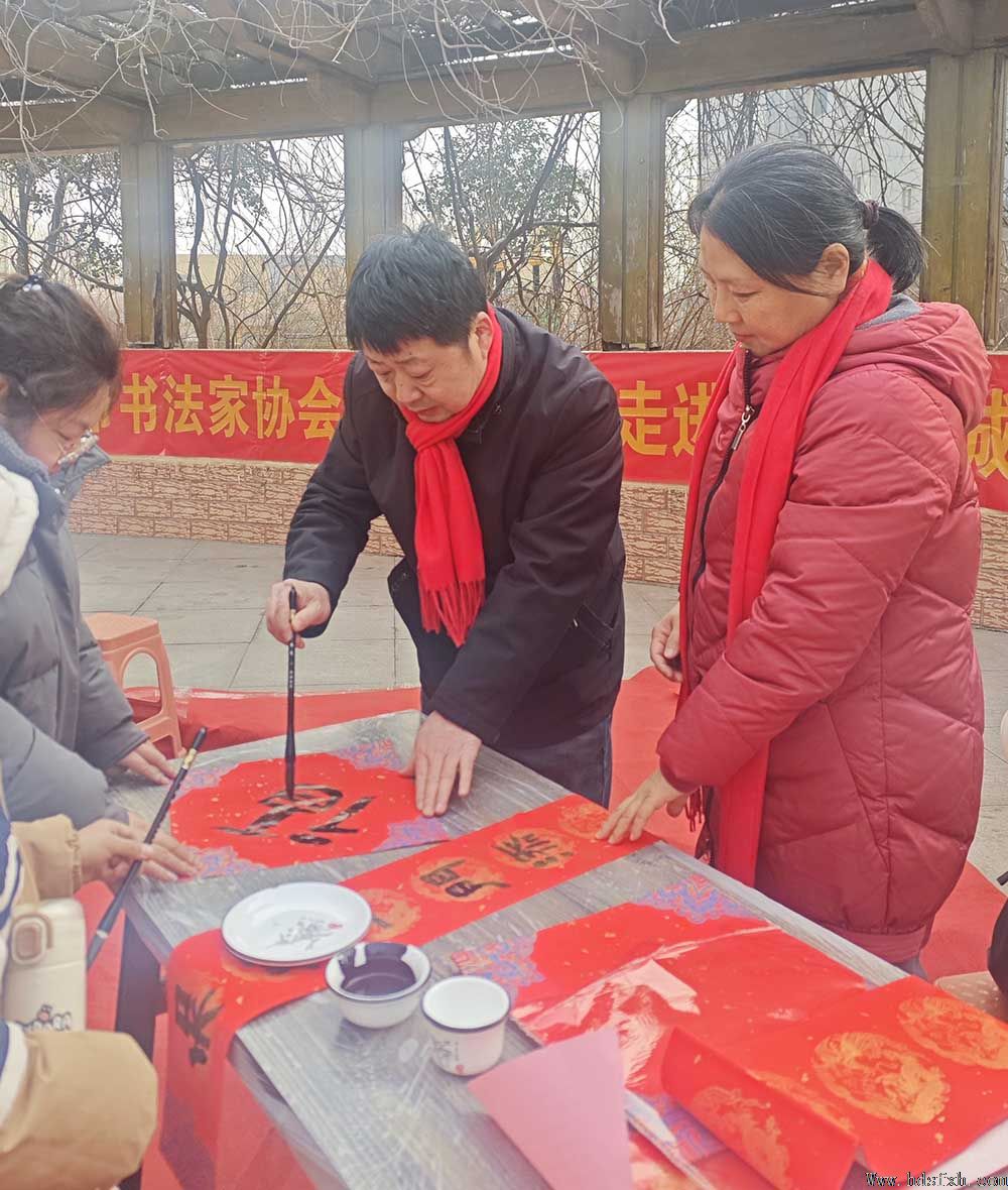 ������Э����ӭ���������߽������������³�