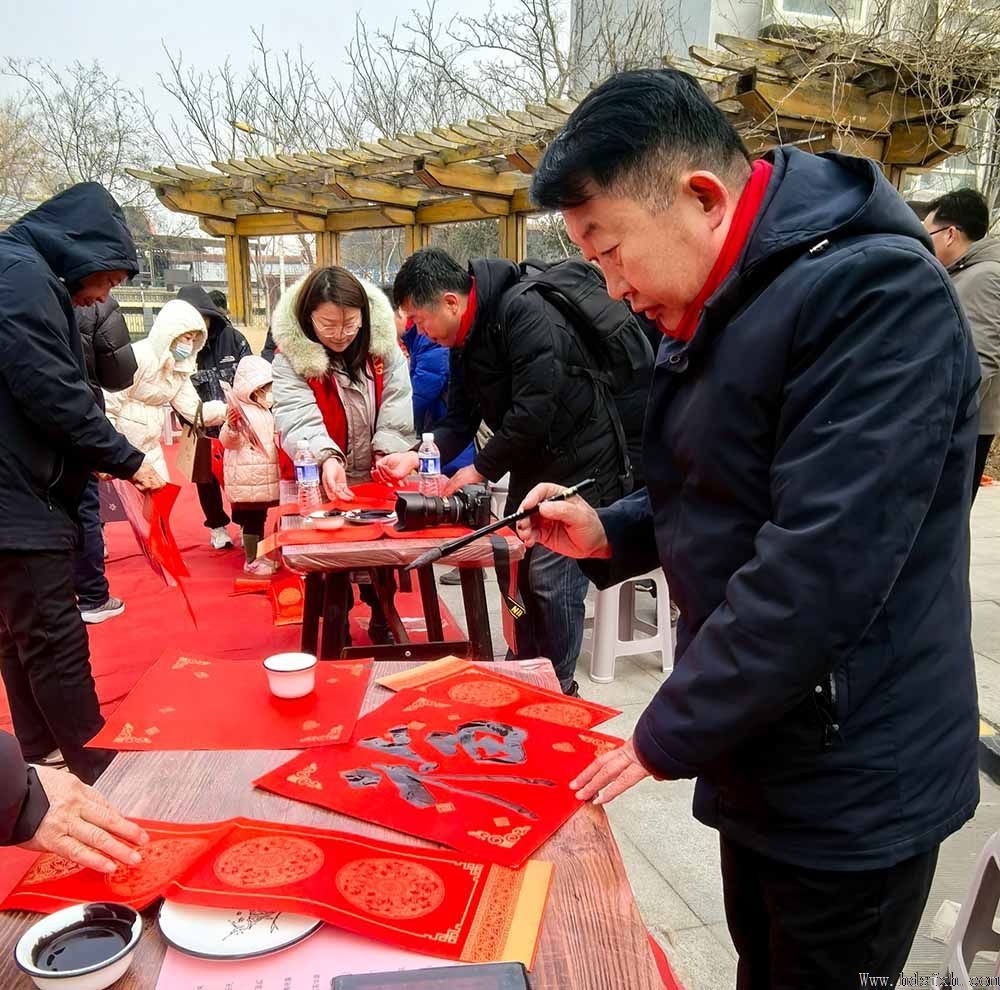 ������Э����ӭ���������߽������������³�