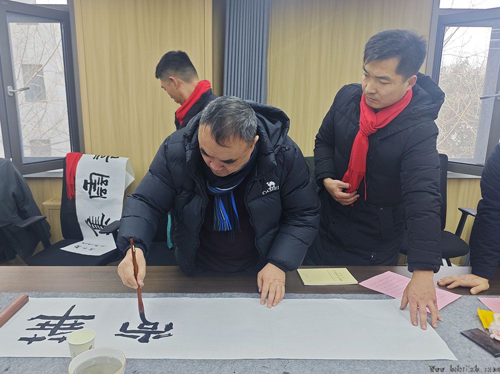 ������Э����ӭ���������߽������������³�