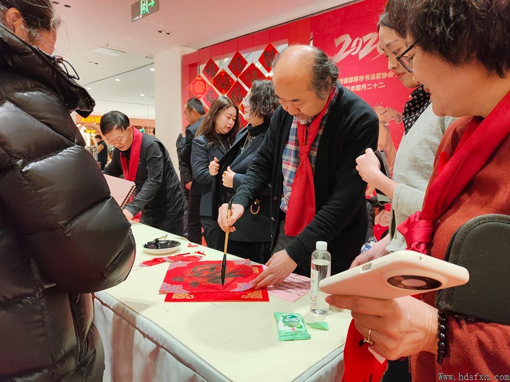 ������Э���´��ر��ж�-��ӭ�����߽����㳡