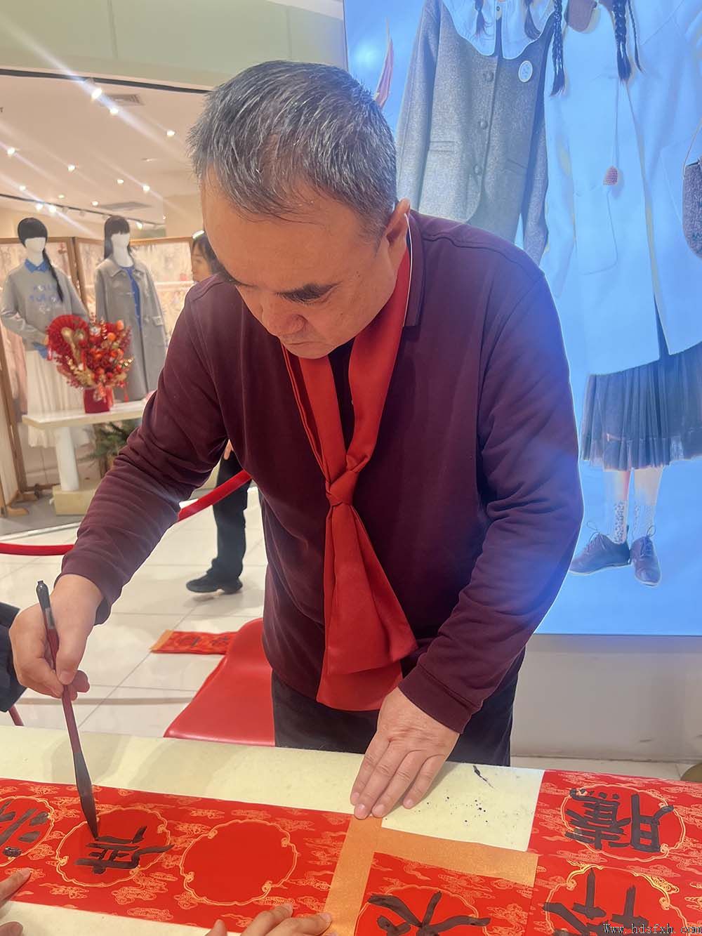 ������Э���´��ر��ж�-��ӭ�����߽����㳡