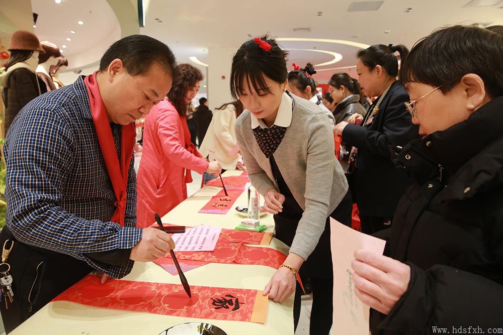 ������Э���´��ر��ж�-��ӭ�����߽����㳡