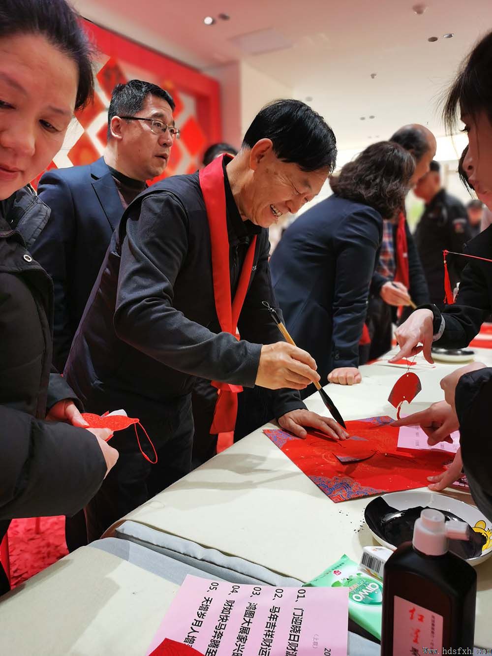 ������Э���´��ر��ж�-��ӭ�����߽����㳡