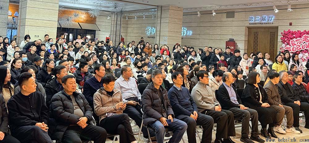 ����ī�껪�������е��Ľ��������鷨��Ʒչ�ں��������ݿ�Ļ