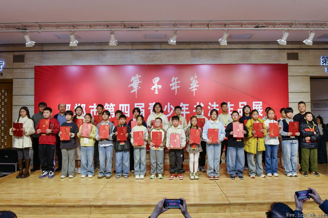 ����ī�껪�������е��Ľ��������鷨��Ʒչ�ں��������ݿ�Ļ