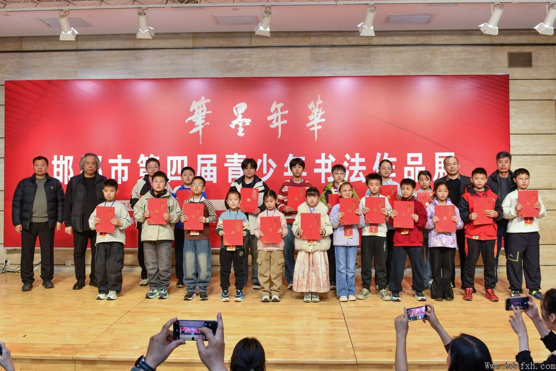 ����ī�껪�������е��Ľ��������鷨��Ʒչ�ں��������ݿ�Ļ